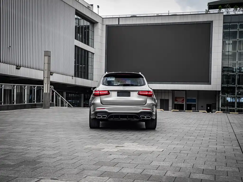 Mercedes-Benz GLC AMG 2020 — фото 6