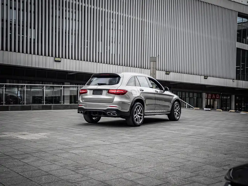 Mercedes-Benz GLC AMG 2020 — фото 4