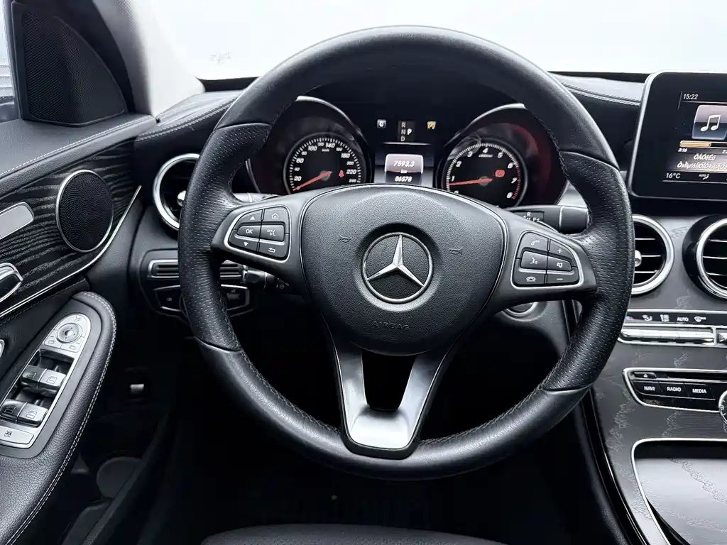 Mercedes-Benz C-Class 2018 — фото 24