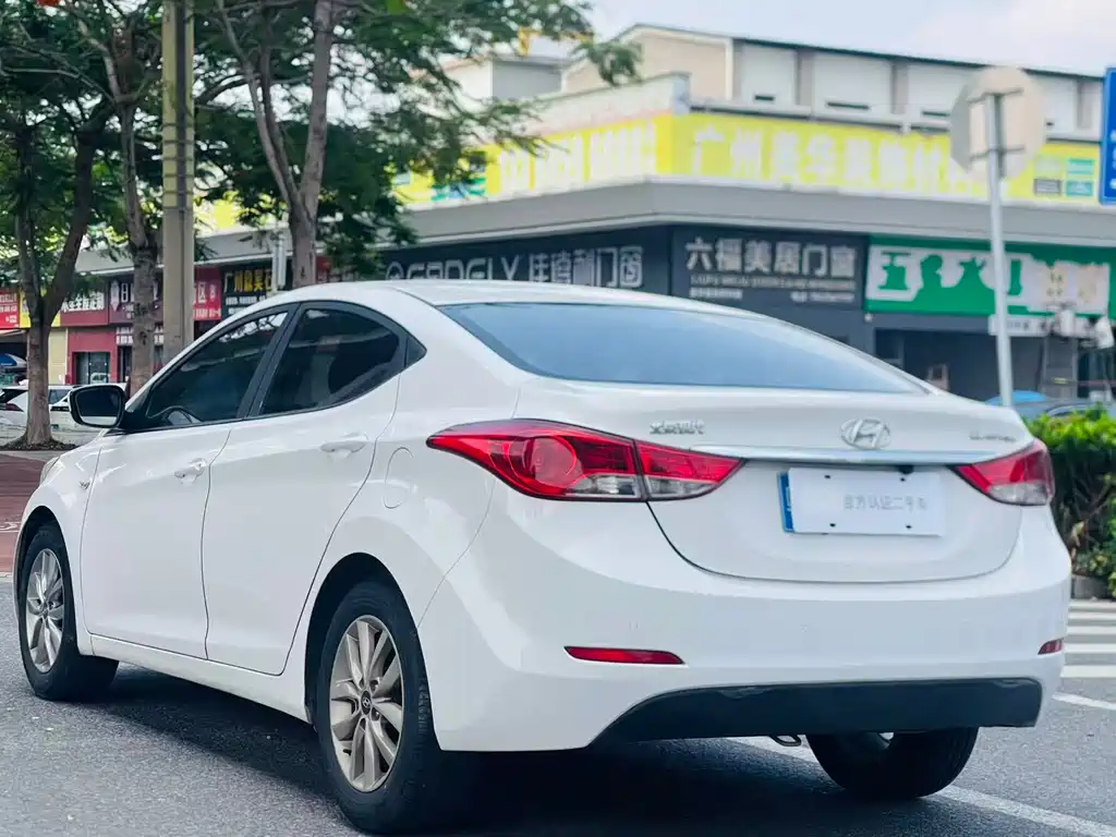 Hyundai Elantra Langdong 2016 — фото 6