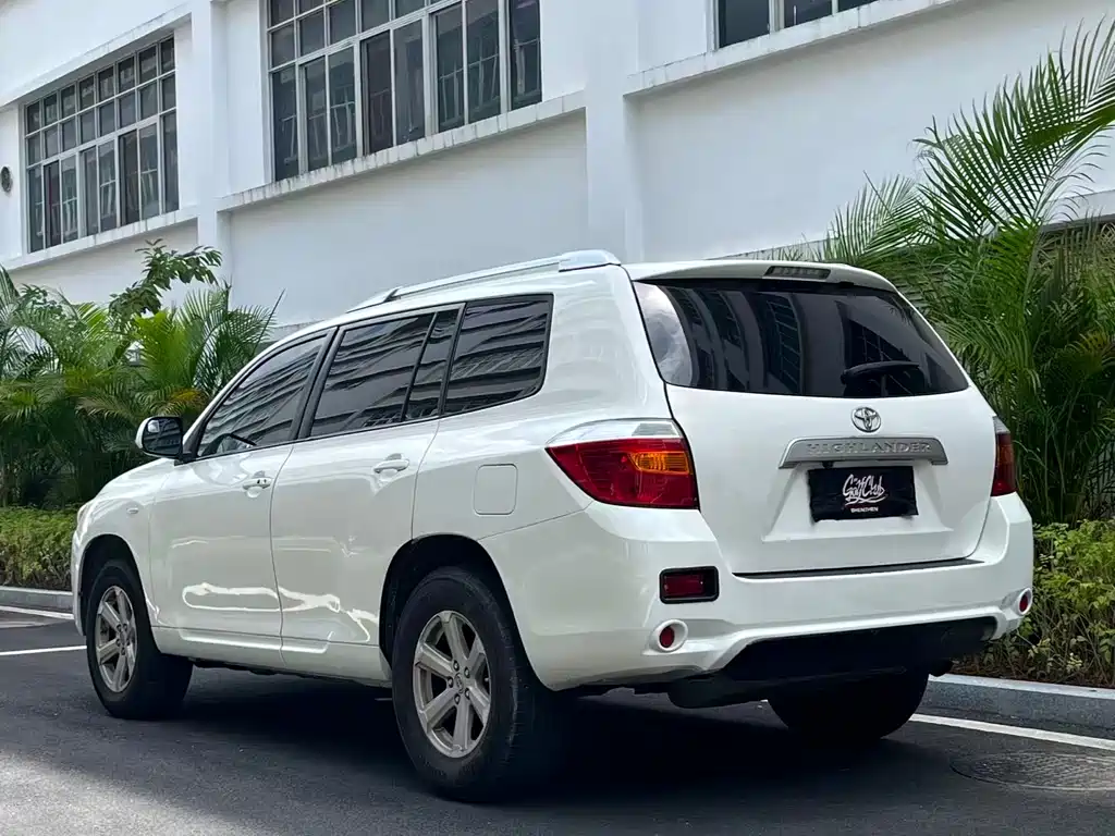 Toyota Highlander 2012 — фото 23