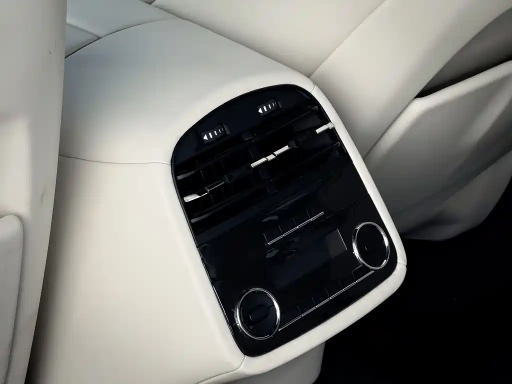 Maserati Quattroporte 2014 — фото 21
