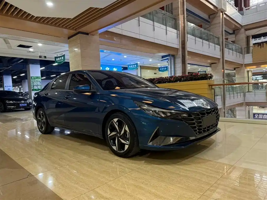 Hyundai Elantra 2022 — фото 2