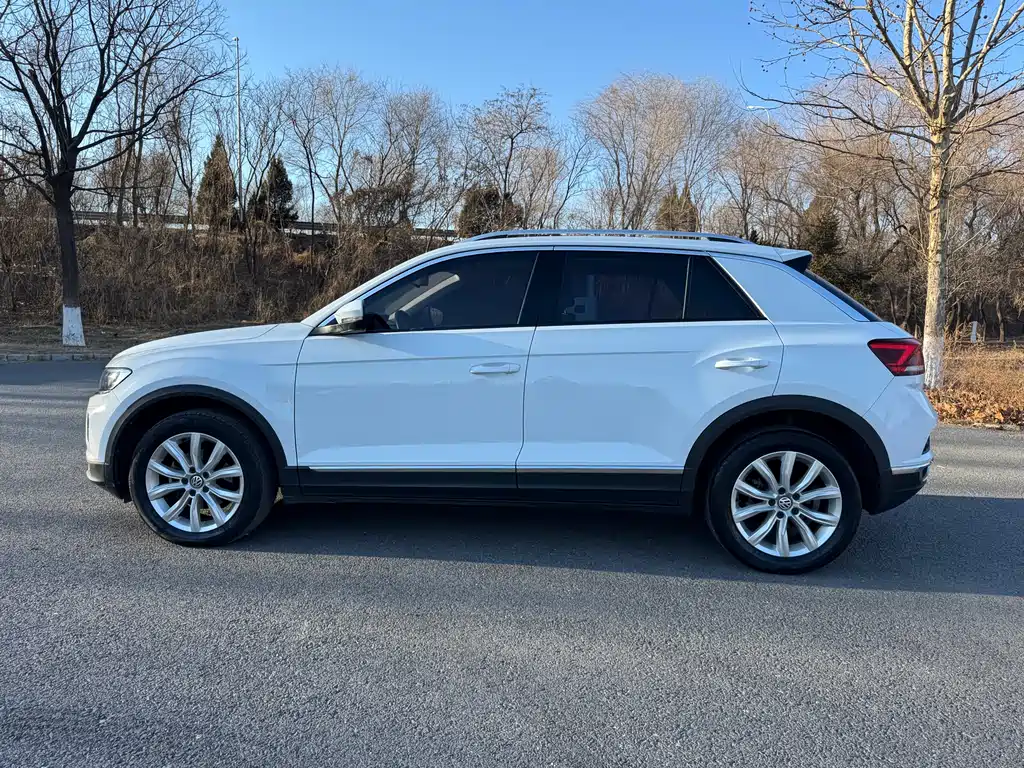 Volkswagen T-Roc 2021 — фото 23