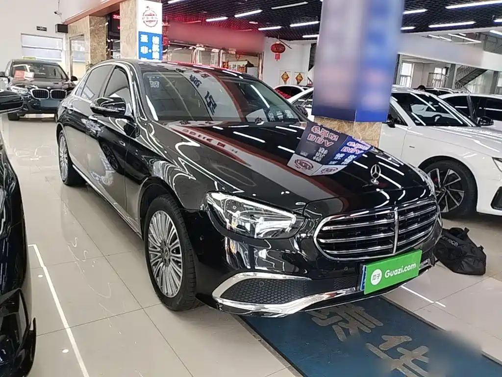 Mercedes-Benz E-Class 2022