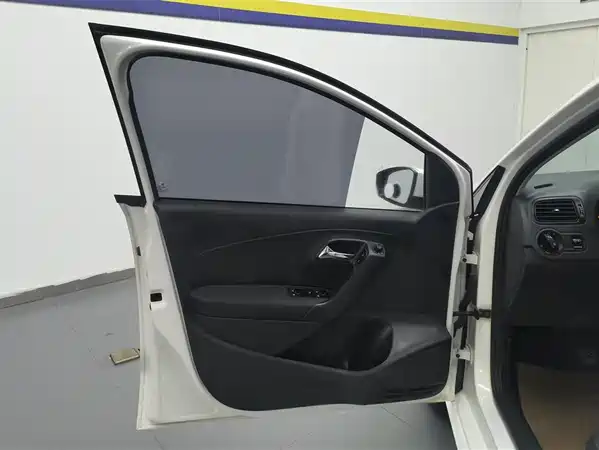 Volkswagen Polo 2016