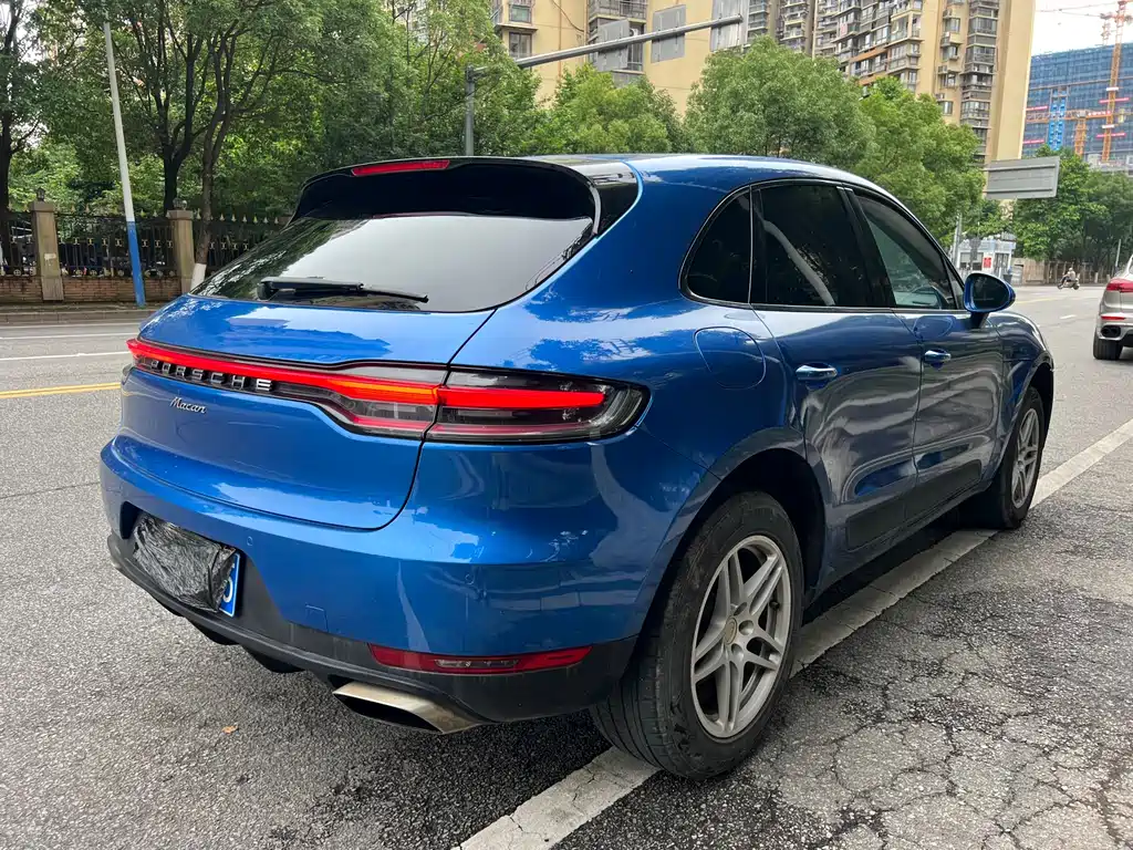 Porsche Macan 2018 — фото 13