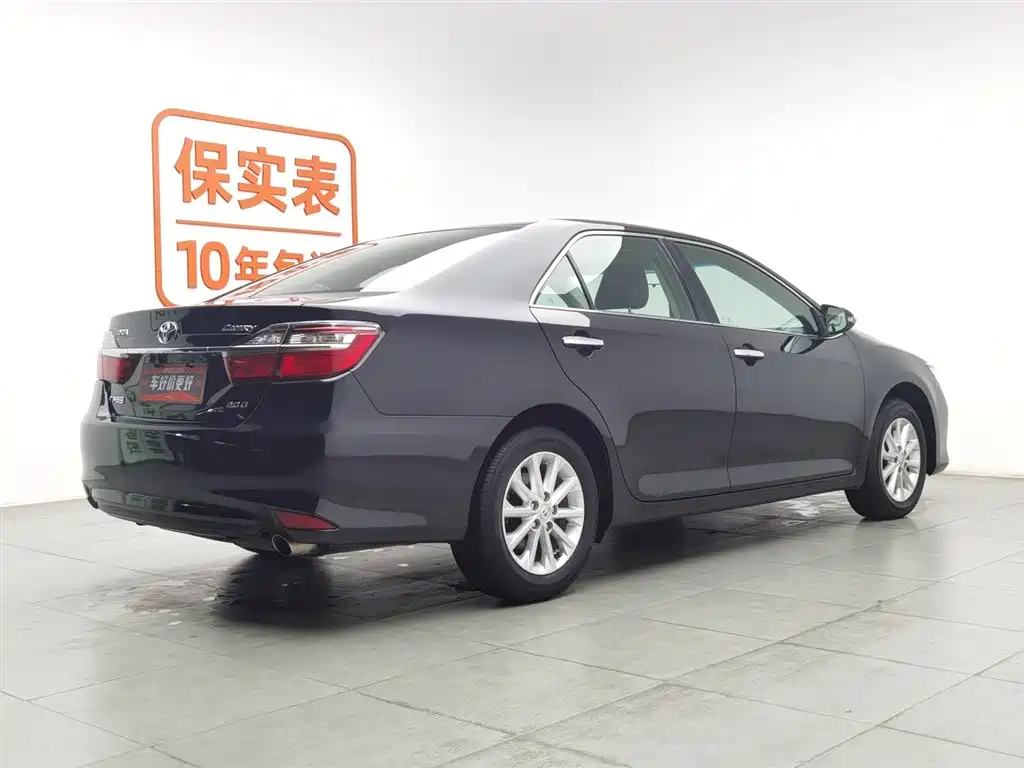 Toyota Camry 2016 — фото 2