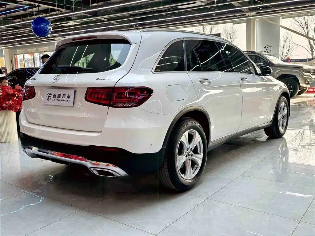Mercedes-Benz GLC 2020 — фото 20
