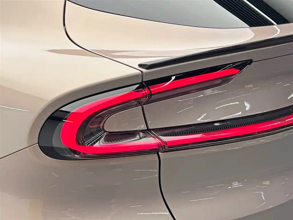 Xiaomi YU7 2026 — фото 10