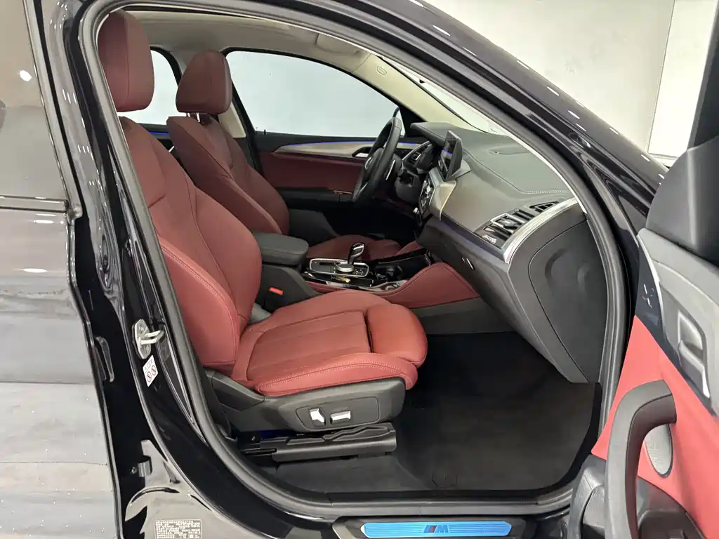 BMW X4 2023 — фото 26