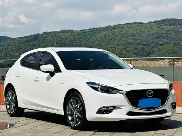 Mazda 3 Axela 2017