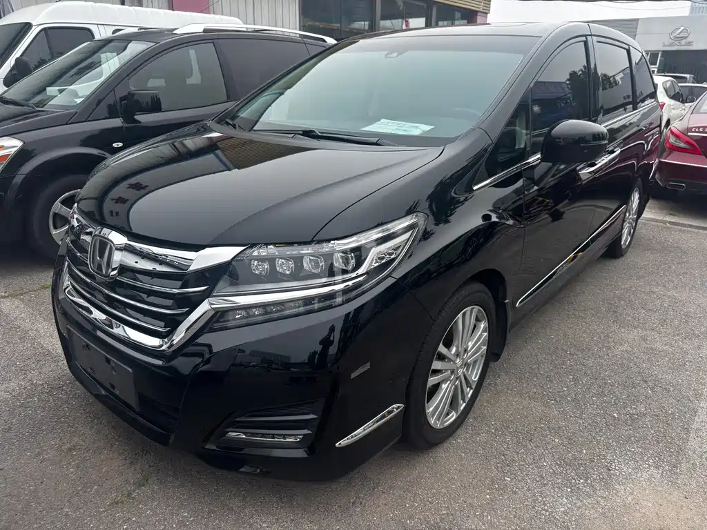 Honda Elysion 2019 — фото 1