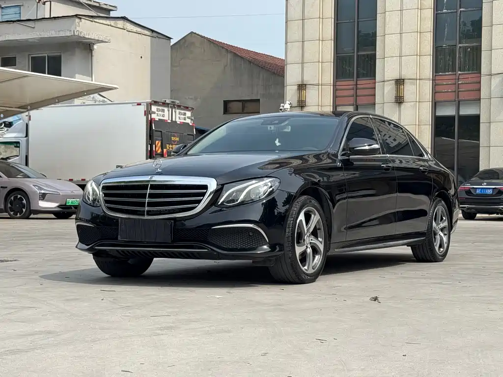 Mercedes-Benz E-Class 2017 — фото 1