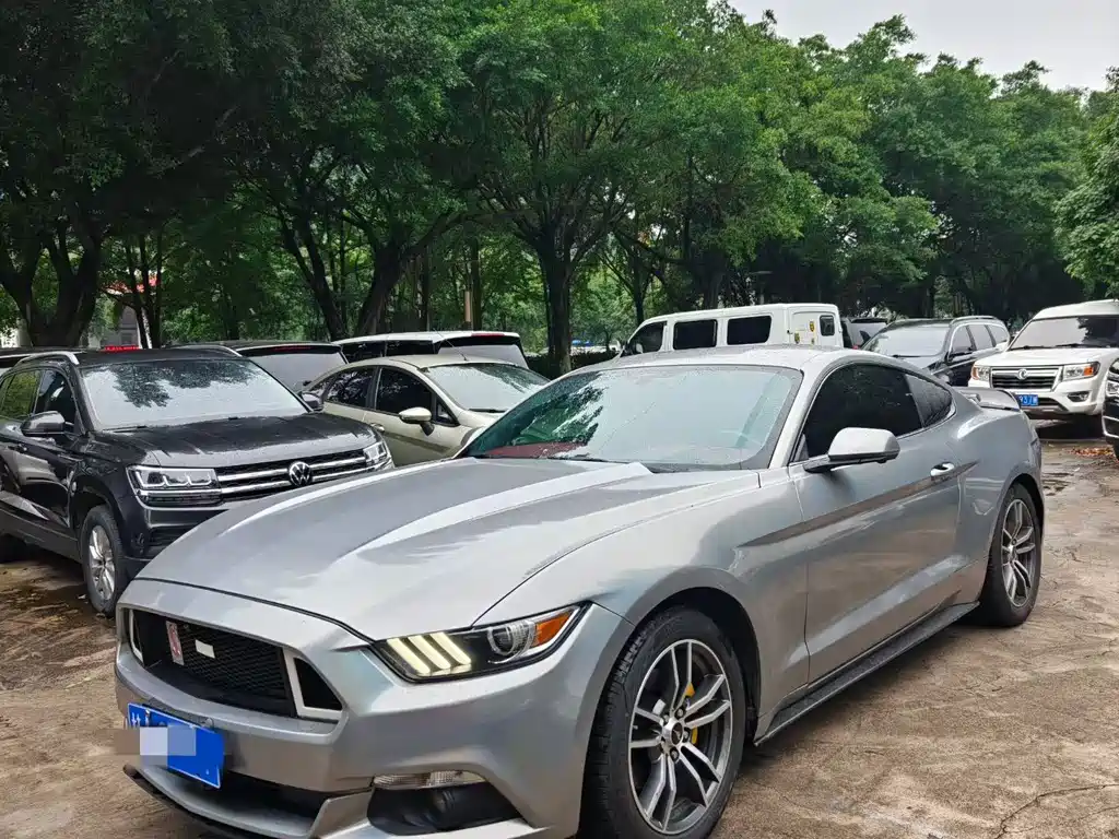 Ford Mustang 2017 — фото 1