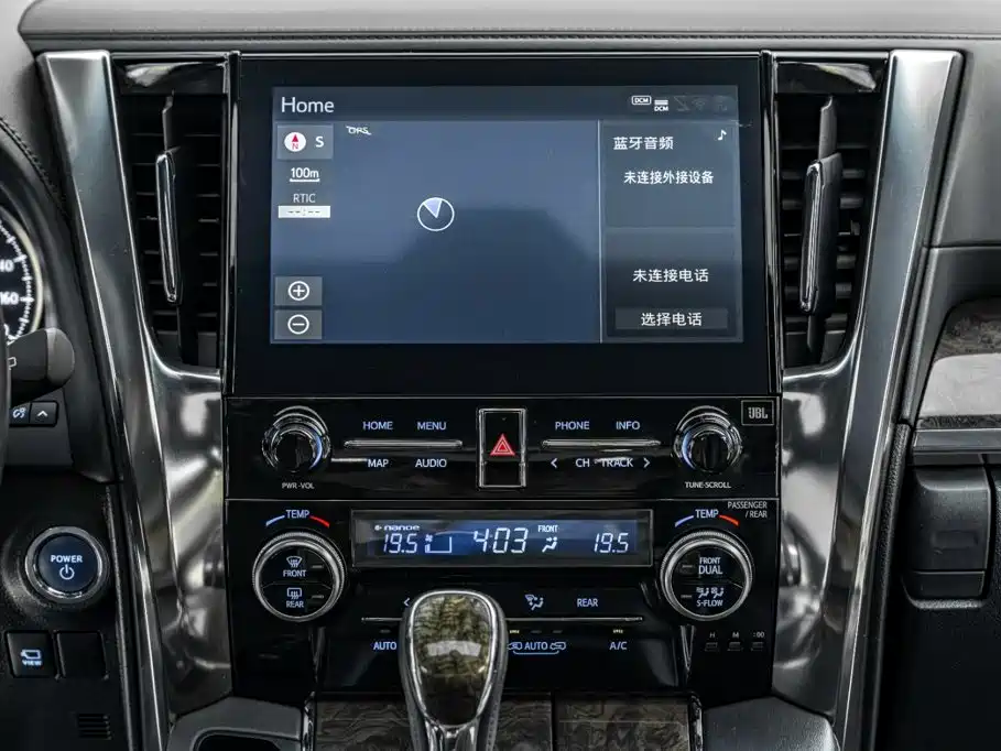 Toyota Vellfire 2022 — фото 43