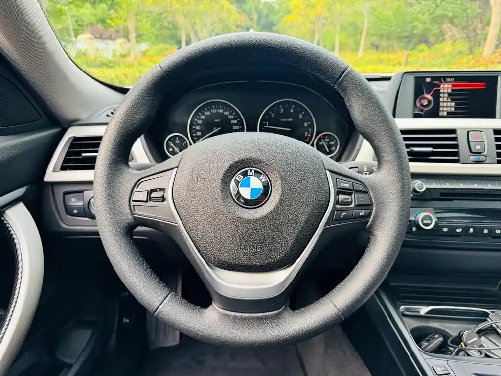 BMW 3 Series GT 2016 — фото 9
