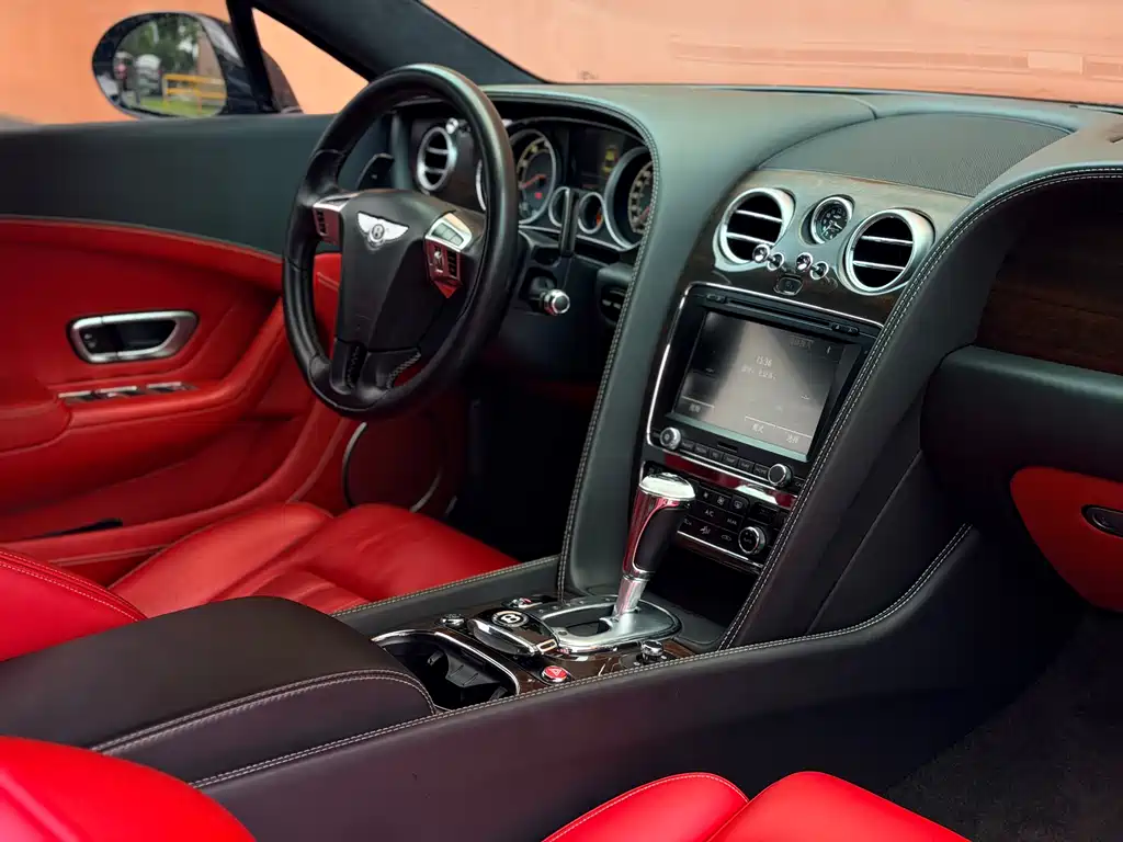 Bentley Continental 2014 — фото 14