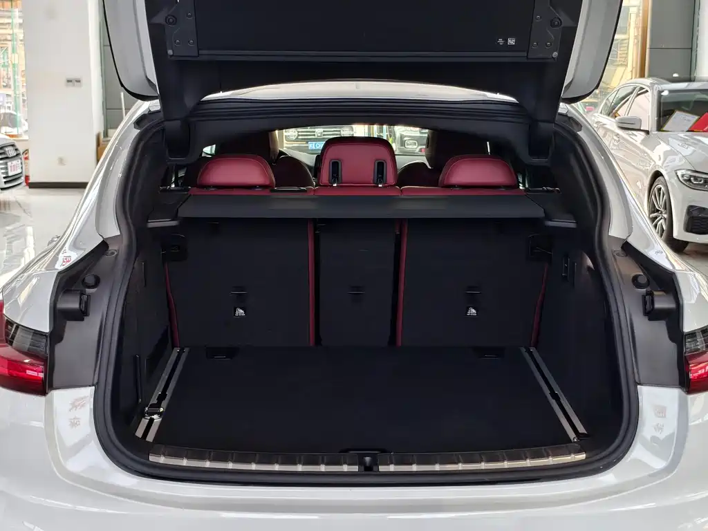 BMW X4 2019 — фото 14