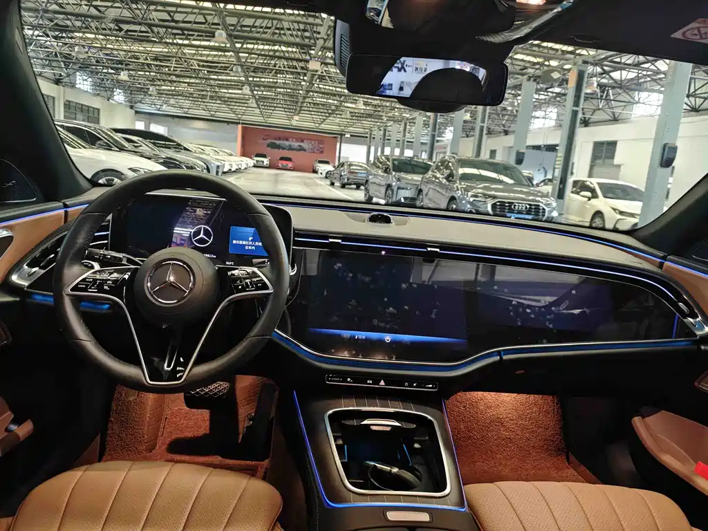 Mercedes-Benz E-Class 2025