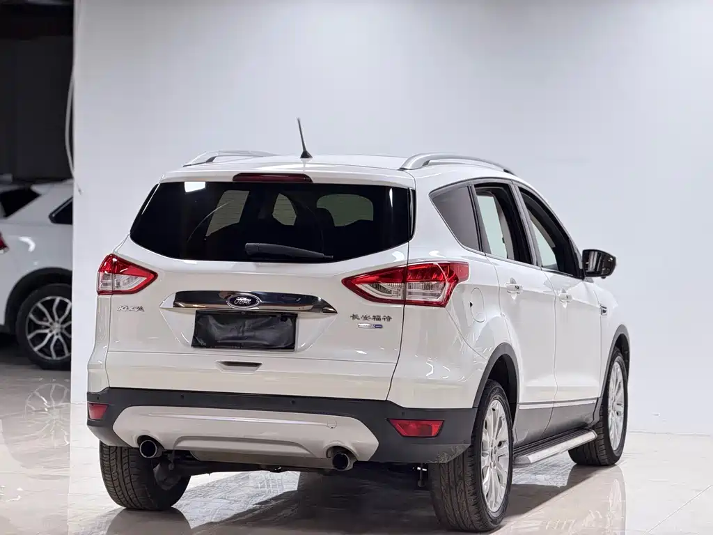 Ford Kuga 2013