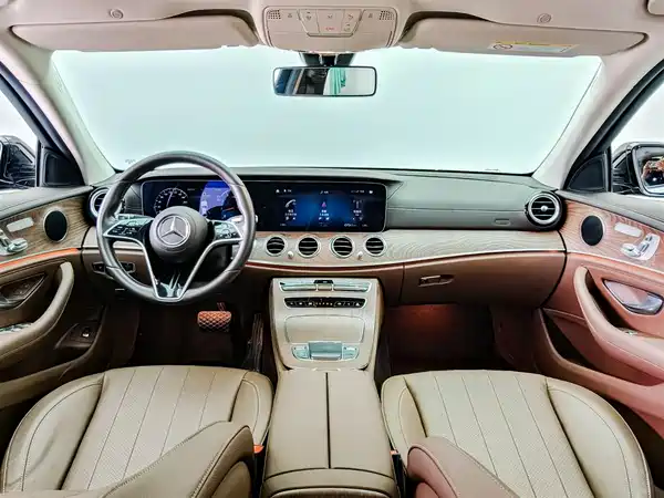 Mercedes-Benz E-Class 2023