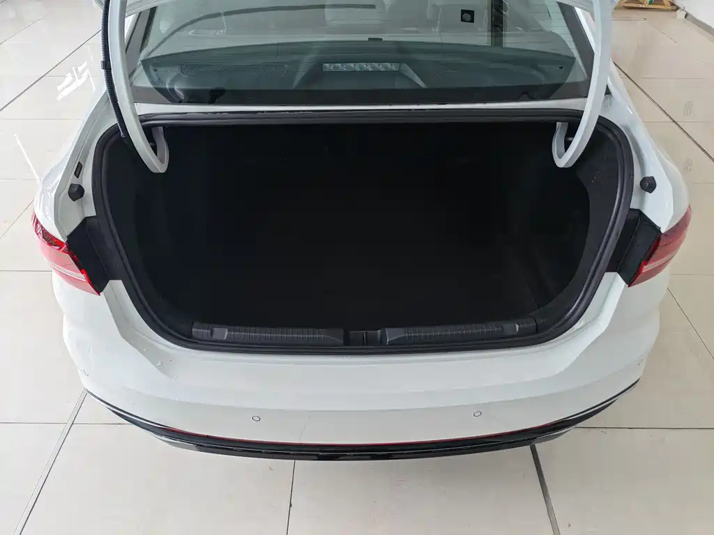 Volkswagen Lavida 2024