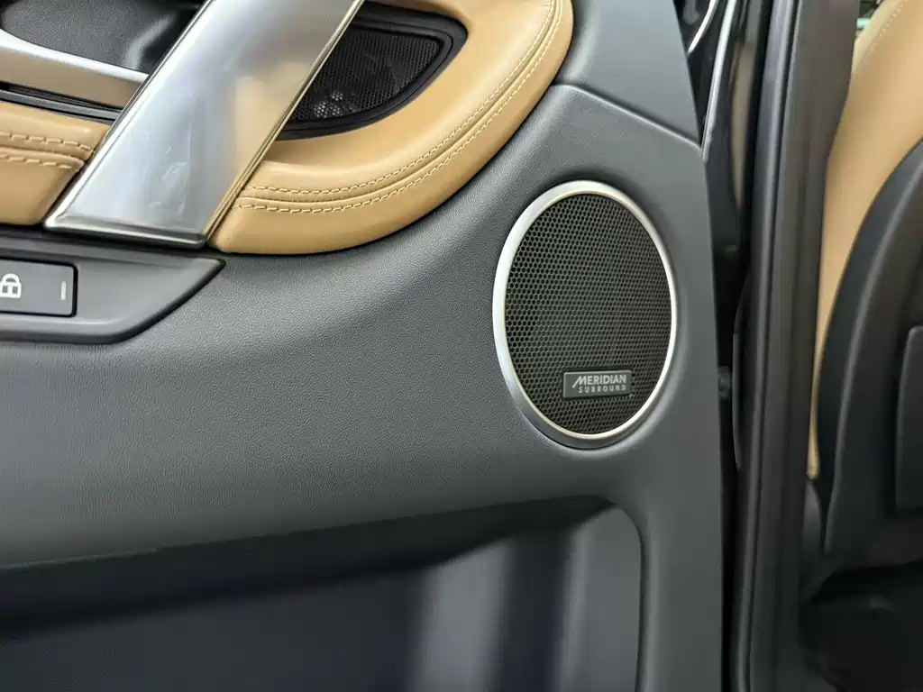 Land Rover Discovery Sport 2024 — фото 10