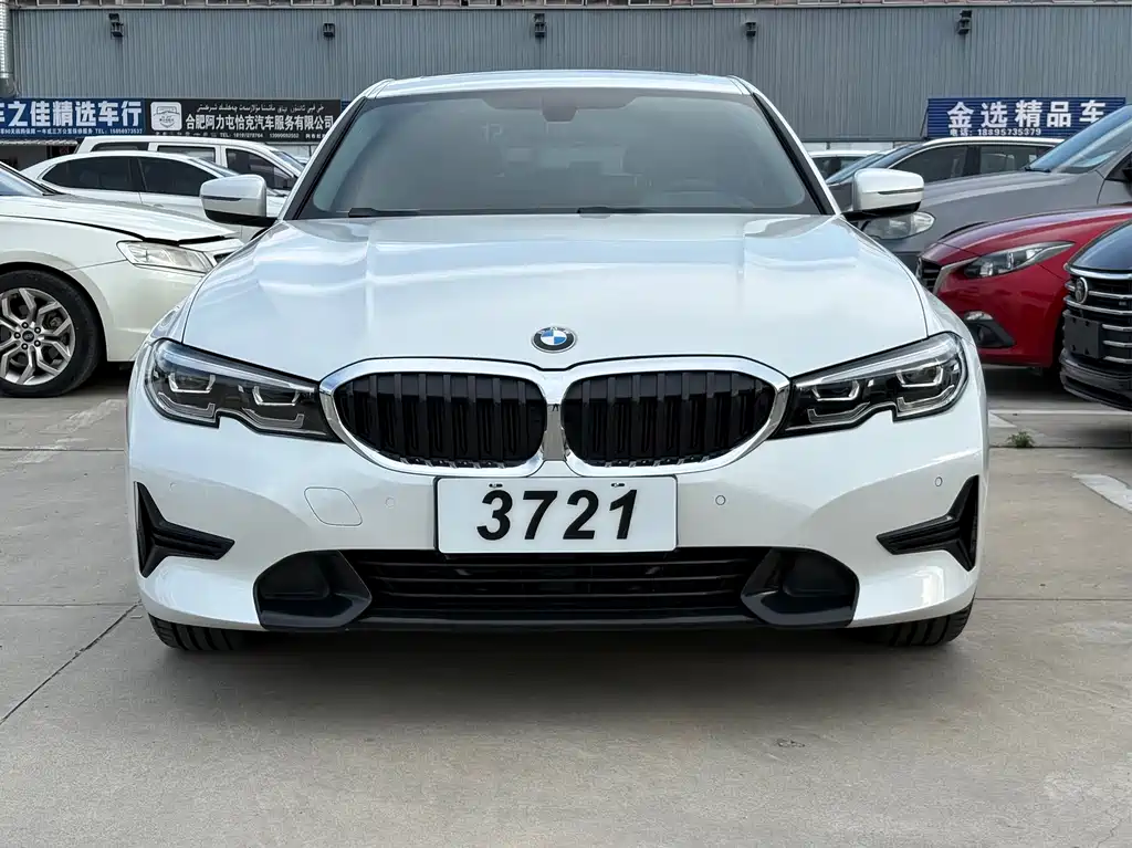 BMW 3 Series 2021