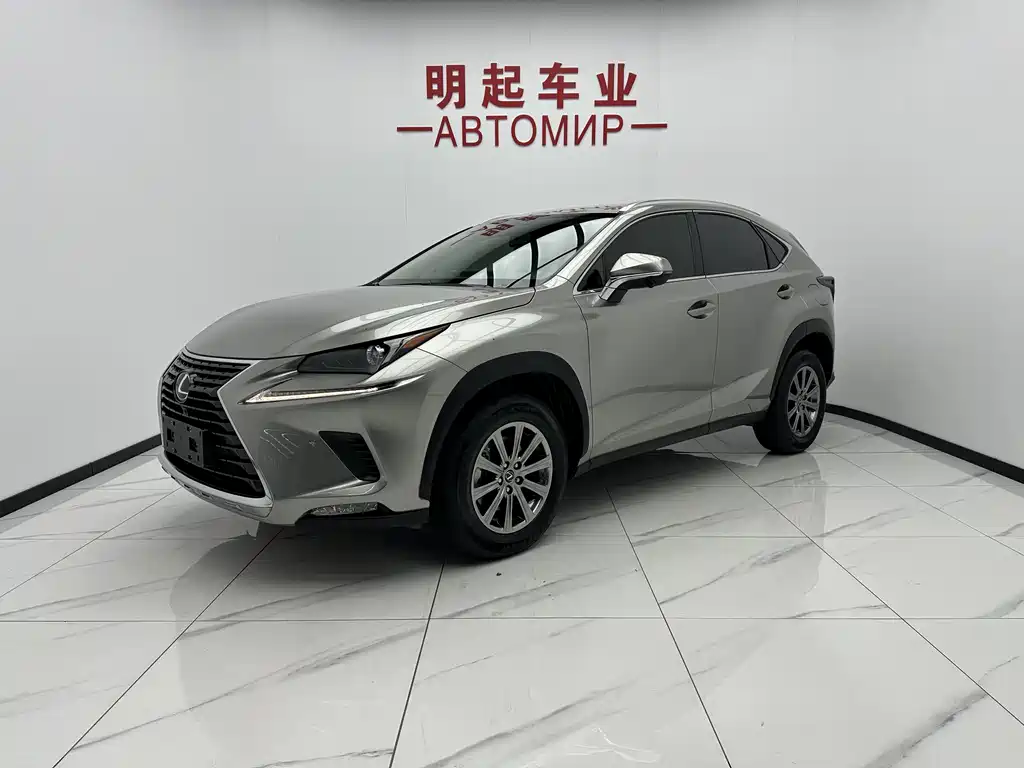 Lexus NX 2021 — фото 1