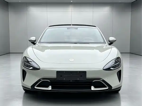 Xiaomi SU7 2024