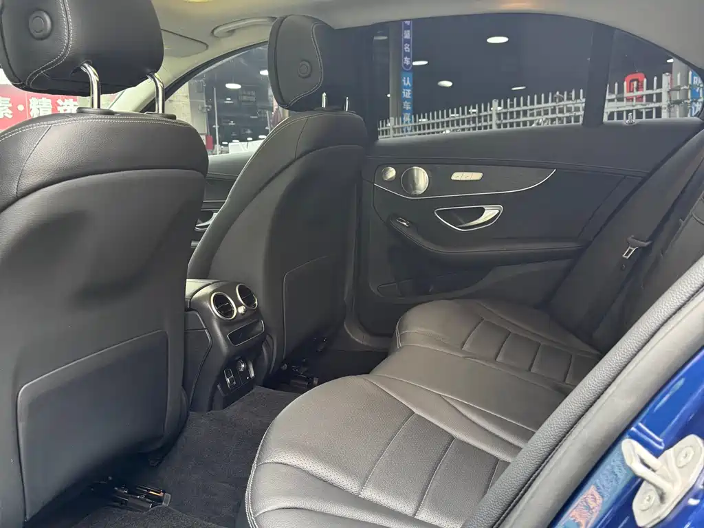 Mercedes-Benz C-Class 2021