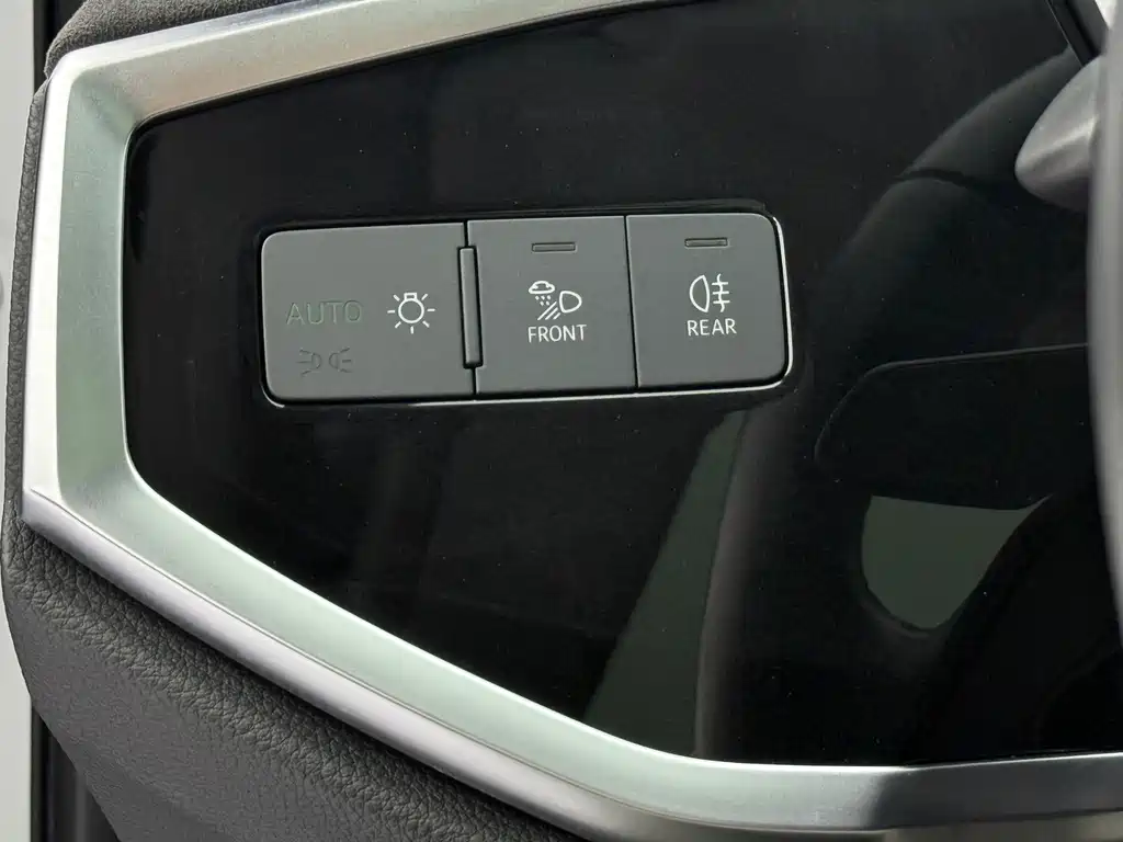 Audi Q3 2021 — фото 17