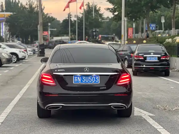Mercedes-Benz E-Class 2018