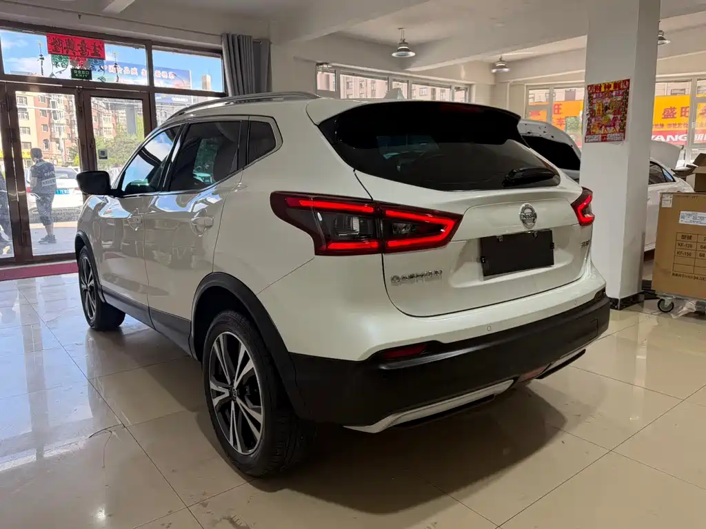 Nissan Qashqai 2023 — фото 4