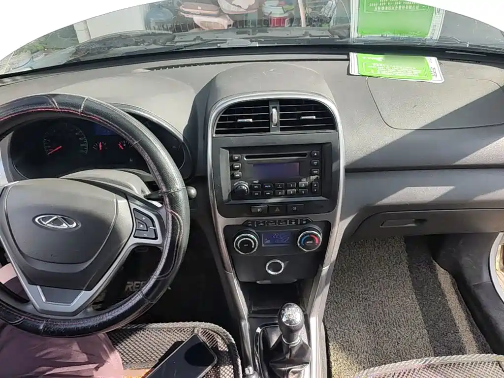 Chery Tiggo 3 2015 — фото 10