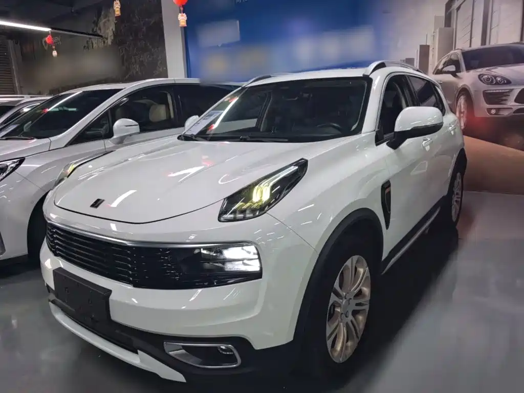 Lynk & Co 01 2019
