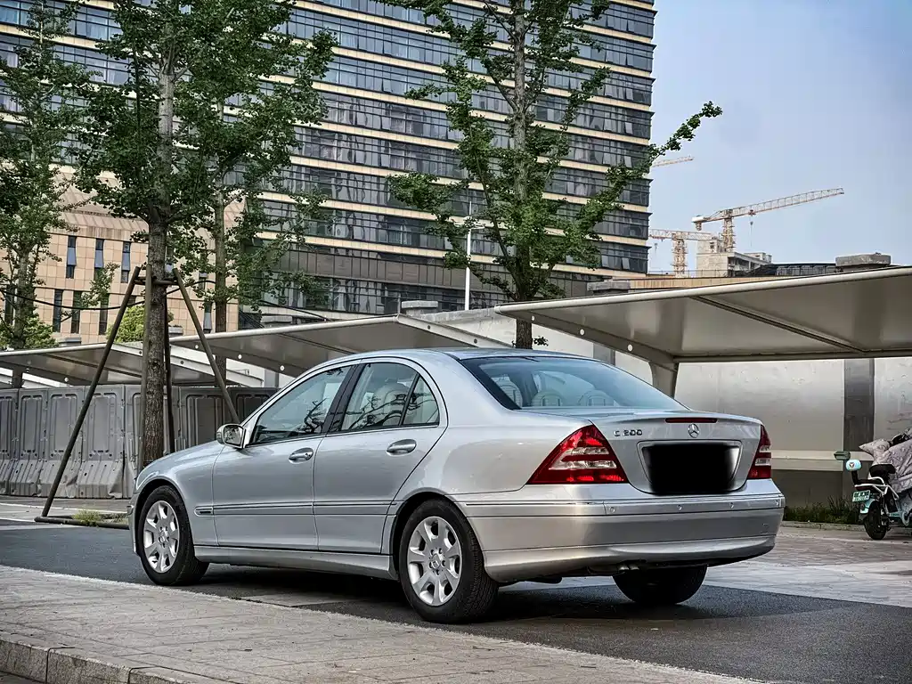 Mercedes-Benz C-Class 2006