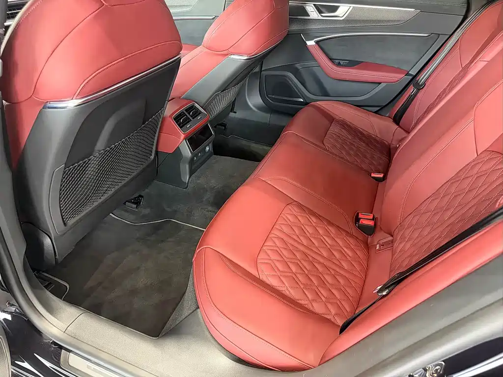 Audi A7L 2023 — фото 16