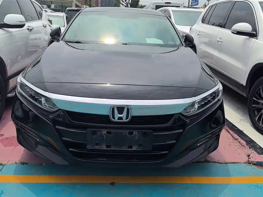 Honda Accord 2019 — фото 2