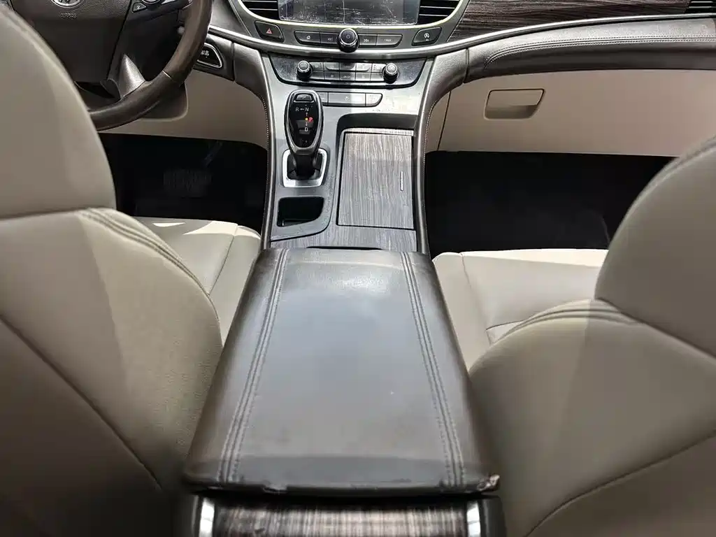 Buick LaCrosse 2017 — фото 13