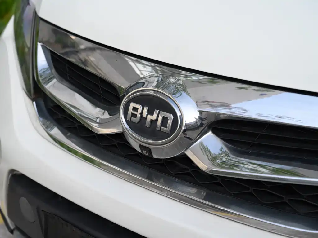 BYD S7 2015 — фото 17