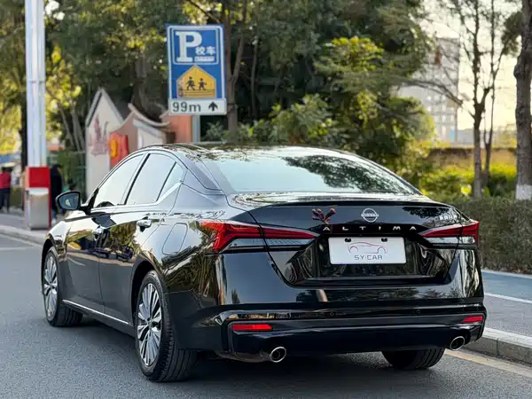 Nissan Teana 2023