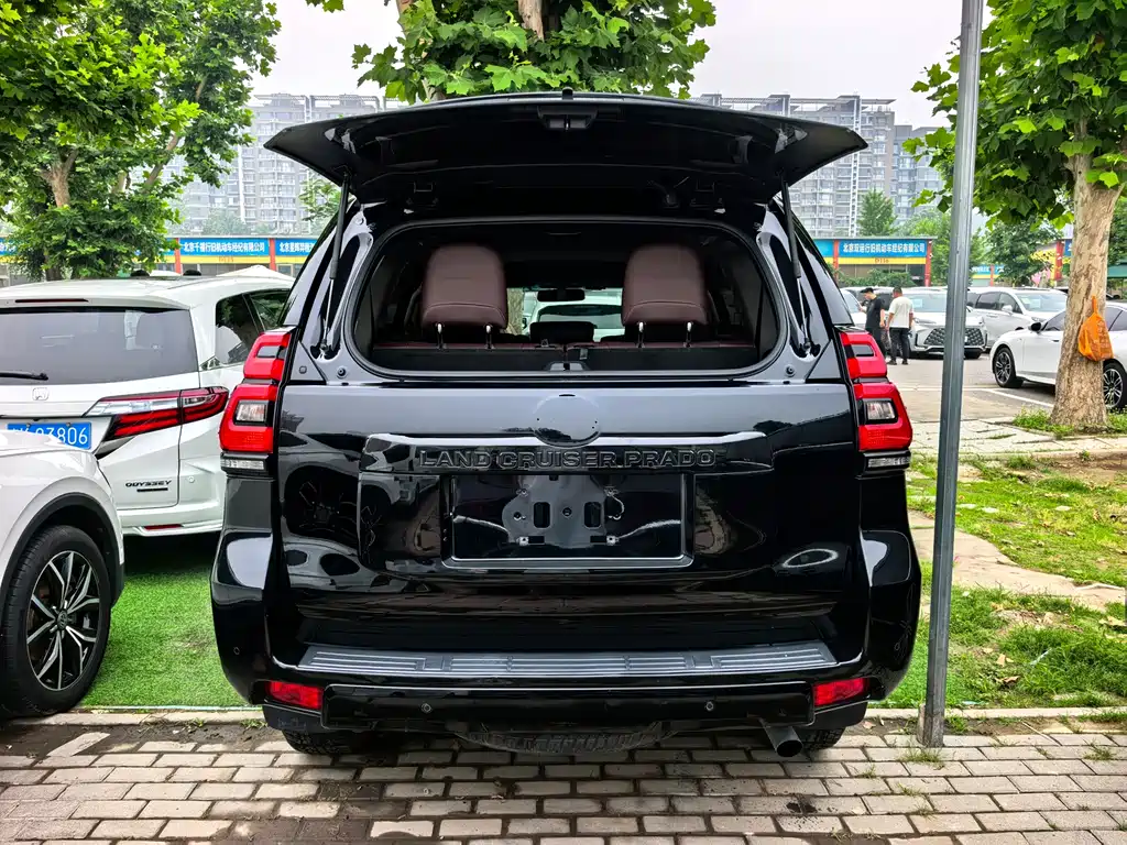 Toyota Prado 2019 — фото 4