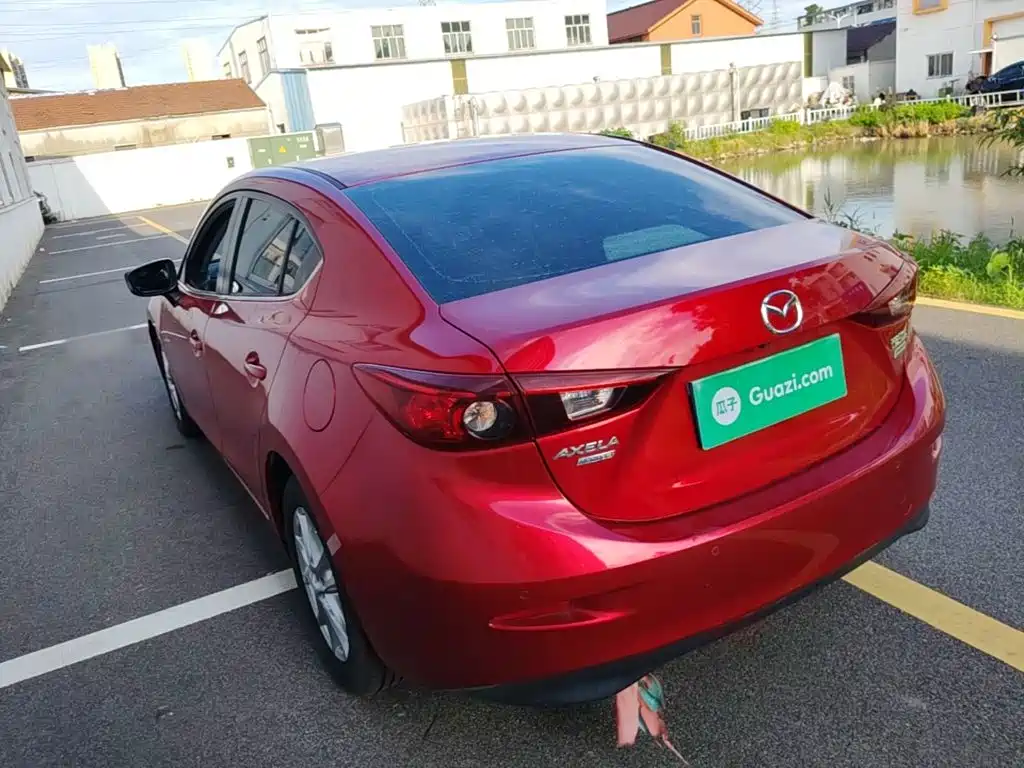 Mazda 3 Axela 2016