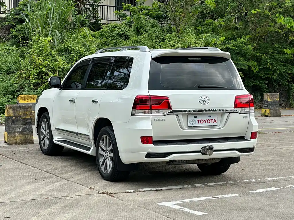 Toyota Land Cruiser 2018 — фото 17