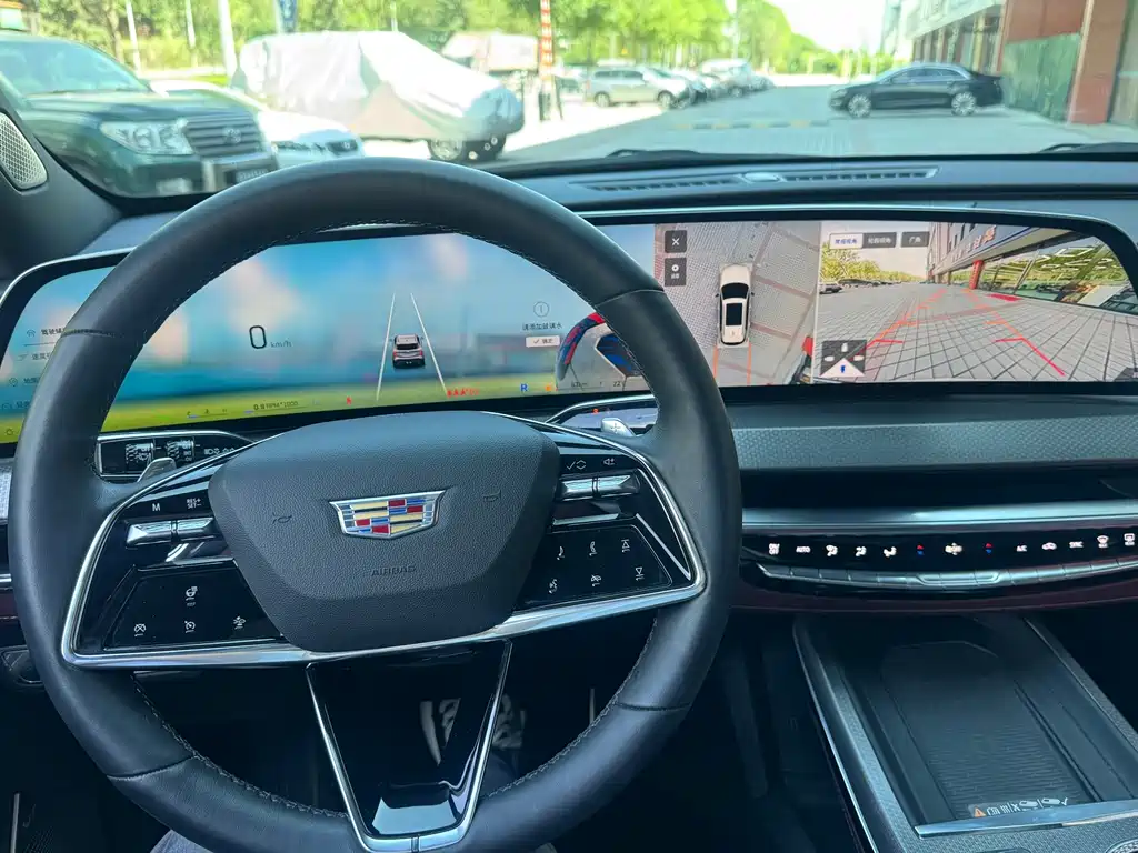 Cadillac XT5 2024 — фото 11