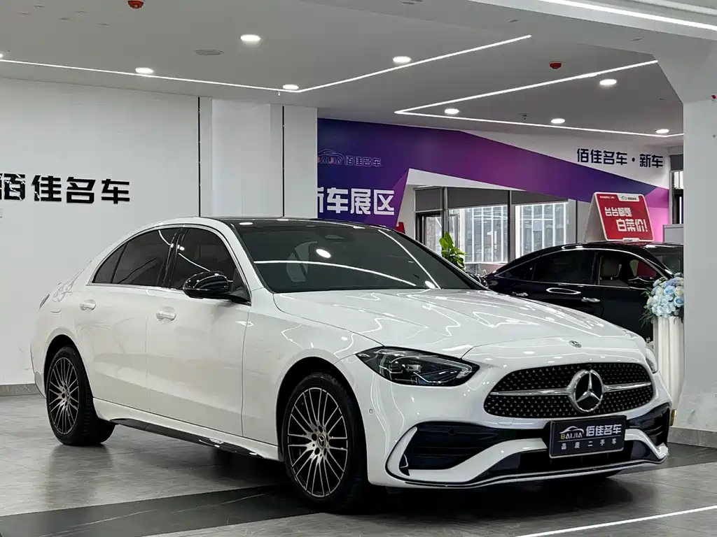Mercedes-Benz C-Class 2025 — фото 3