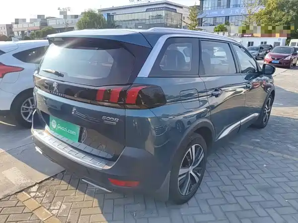 Peugeot 5008 2017
