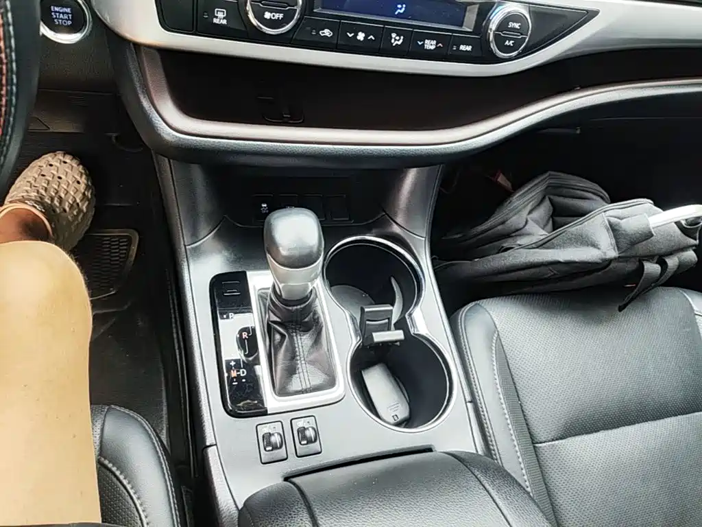 Toyota Highlander 2019 — фото 14